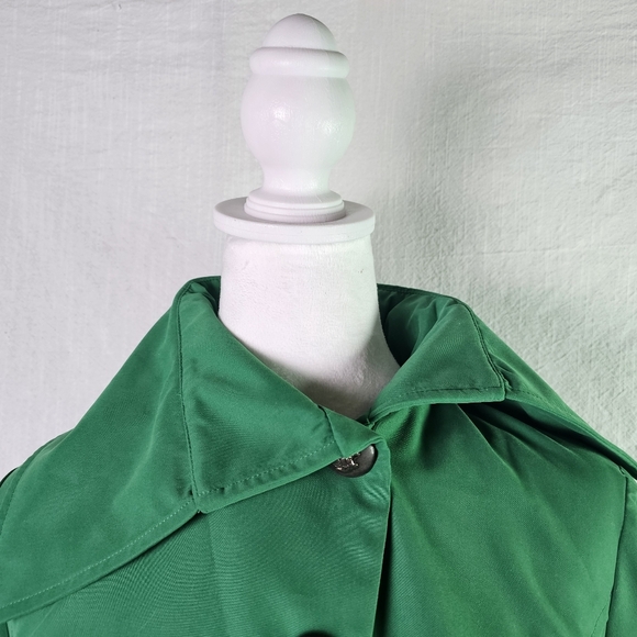 NWT She Reigns Womens Rain Coat Sz S Green Water Repellant Hi Low USA - Picture 2 of 16